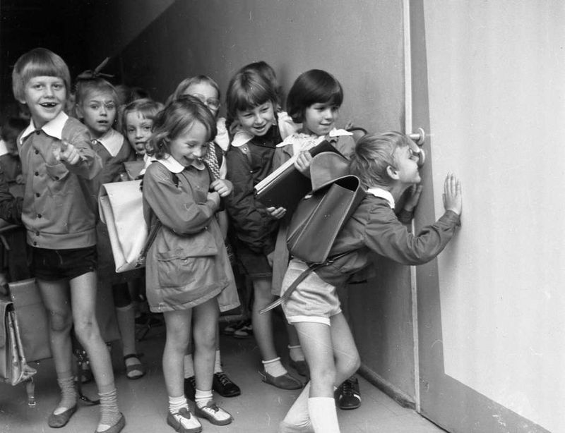 10 Strict School Rules From The ’70S That Would Be Banned Today 2 10 Strict School Rules From the ’70s That Would Be Banned Today