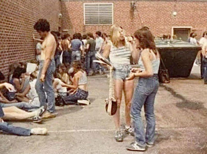 10 Strict School Rules From The ’70S That Would Be Banned Today 8 10 Strict School Rules From the ’70s That Would Be Banned Today