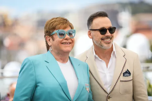 32 Celebrity Couples Who Prove Age Is Just A Number 30 32 Celebrity Couples Who Prove Age Is Just a Number