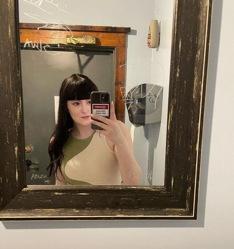 Employees Reveal The Most Bizarre Things They’ve Ever Seen On The Job 12 Employees Reveal the Most Bizarre Things They’ve Ever Seen on the Job