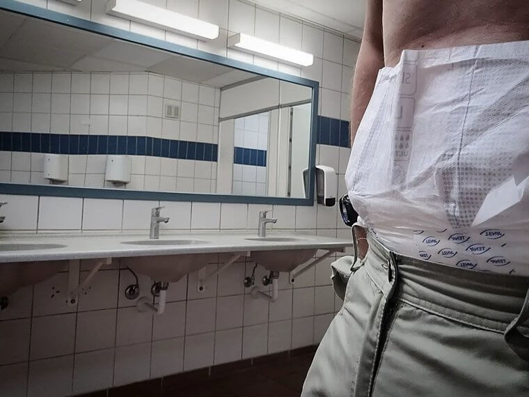 Employees Reveal The Most Bizarre Things They’ve Ever Seen On The Job 20 Employees Reveal the Most Bizarre Things They’ve Ever Seen on the Job