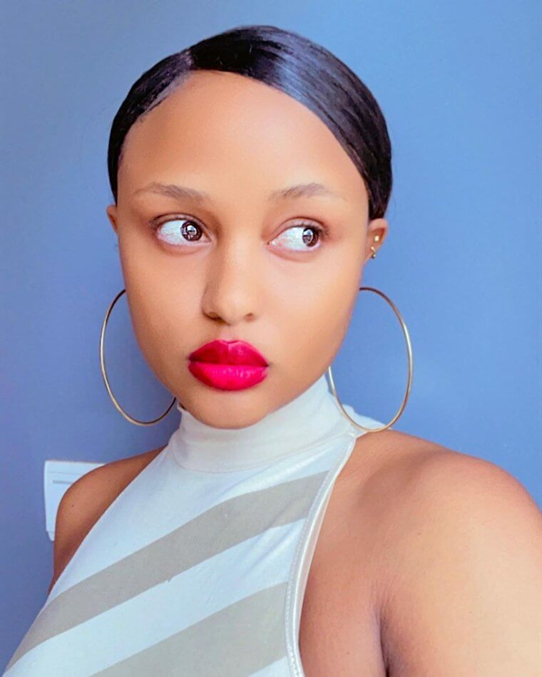 Simple Vaseline Hacks To Level Up Your Beauty Routine 5 Simple Vaseline Hacks to Level Up Your Beauty Routine