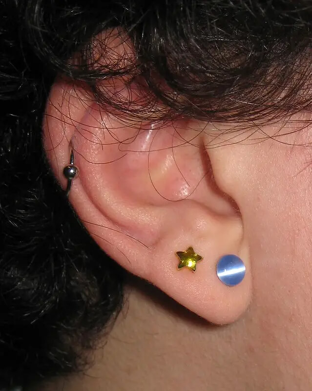 Simple Vaseline Hacks To Level Up Your Beauty Routine 19 Simple Vaseline Hacks to Level Up Your Beauty Routine