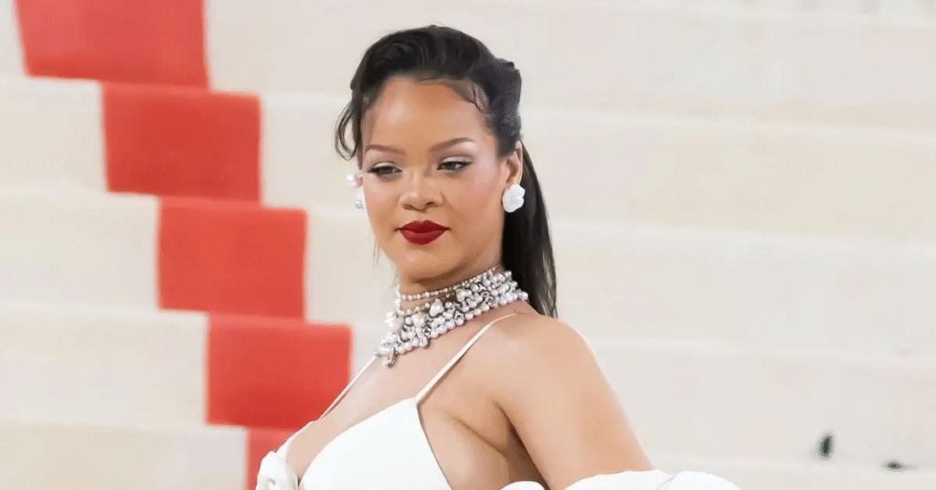 40 Female Celebrities Who Look Way Younger Than Their Age 33 40 Female Celebrities Who Look Way Younger Than Their Age